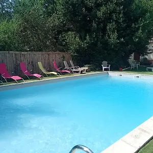 hotel-la-gravenne.hotels-rhonealpes.com/