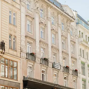 Boutique Nossek Otel