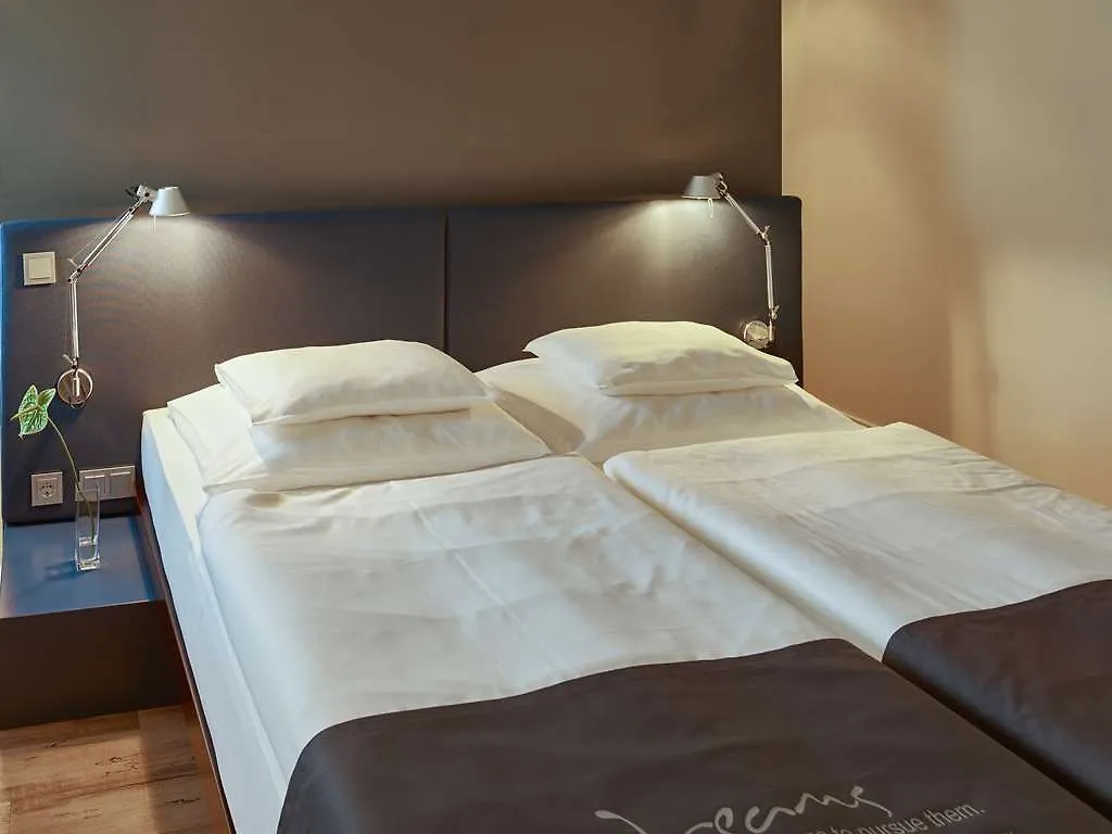 **** Hotel Plaza Inn Wien Gasometer Áustria